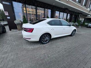 Skoda Superb foto 3