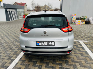 Renault Grand Scenic foto 2