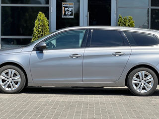 Peugeot 308 foto 8