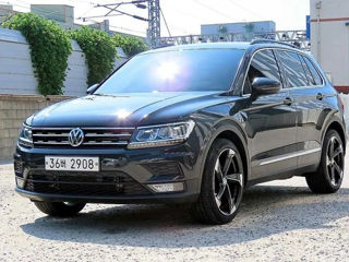 Volkswagen Tiguan foto 2