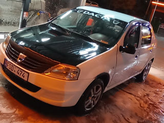 Dacia Logan foto 4