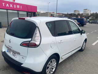 Renault Scenic foto 9