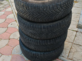 Anvelope Michelin Alpin 6, 215/60 R16 iarna.