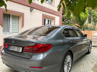 BMW 5 Series foto 4