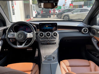 Mercedes GLC foto 9