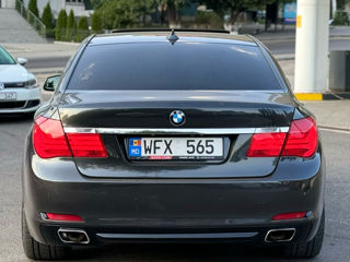 BMW 7 Series foto 2