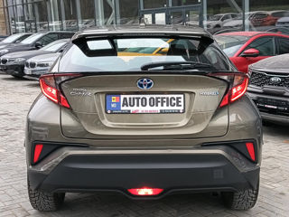 Toyota C-HR foto 5