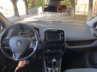 Renault Clio foto 9