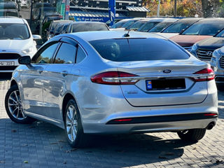 Ford Fusion foto 3