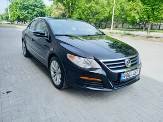 Volkswagen Passat CC foto 2