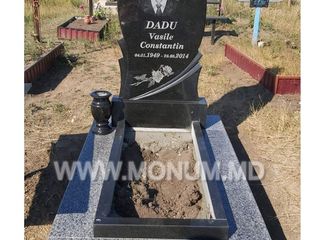 Monument calitativ din granit cu portret, inscriptie - 6900 L. foto 9