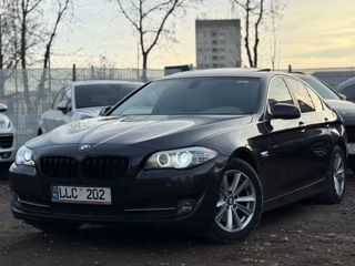 BMW 5 Series foto 3