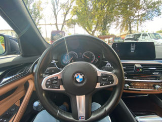 BMW 5 Series foto 4