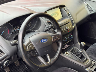 Ford Focus foto 3