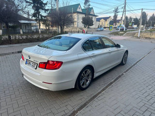 BMW 5 Series foto 8