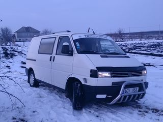 Volkswagen Transporter foto 1