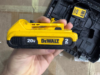 Аккумуляторы Dewalt и зарядник foto 2