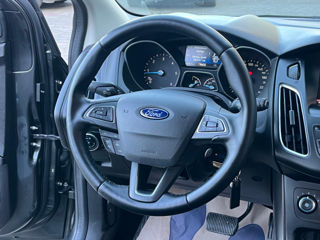 Ford Focus foto 9