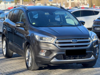 Ford Kuga foto 4