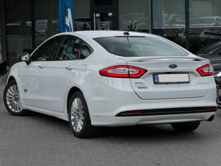 Ford Fusion foto 5