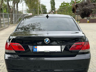 BMW 7 Series foto 3