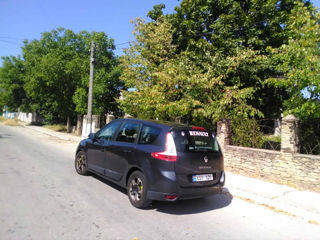 Renault Grand Scenic foto 9