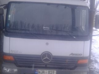 Mercedes атего foto 2