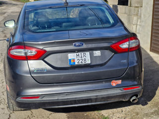 Ford Fusion foto 5