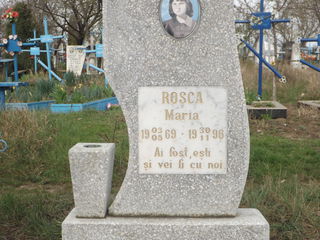 Monumente  din mozaica si granit, obiecte funerare (coroane, cruci, sicrie ) foto 5