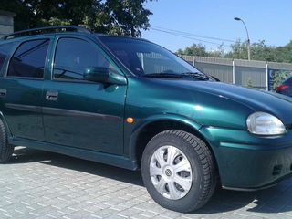 Opel Corsa foto 1