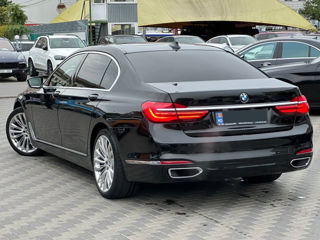 BMW 7 Series foto 3