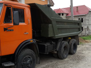 Kamaz samosfal - oferim servicii de transport. Executam lucrari si cu excavatorul "Komatsu" foto 1