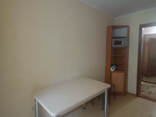 Apartament cu 2 camere, 68 m², Buiucani, Chișinău foto 6