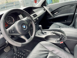 BMW 5 Series foto 10