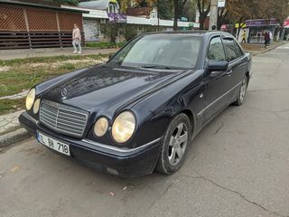 Mercedes E Class