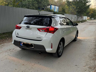 Toyota Auris foto 5