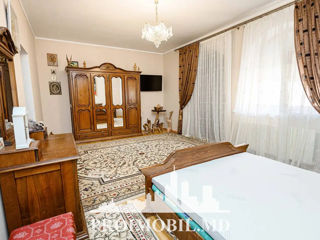 Casă spre vânzare cu 4 camere, 179 m2 în Chișinău, Telecentru foto 3