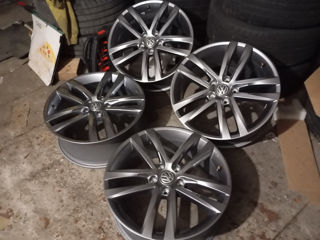 R18 VW R-line. 5x112 foto 2