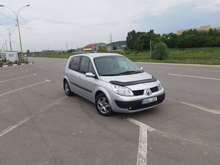 Renault Scenic foto 1