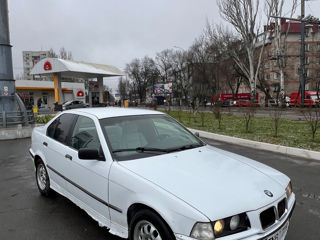 BMW 3 Series foto 2