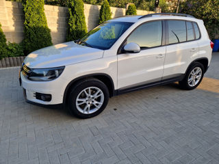 Volkswagen Tiguan foto 2