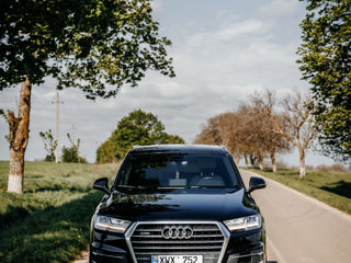 Audi Q7 foto 1