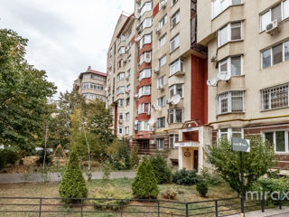 Apartament cu 3 camere, 76 m², Centru, Chișinău foto 12