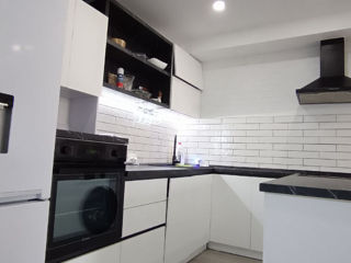 Apartament cu 1 cameră, 42 m², Botanica, Chișinău foto 3