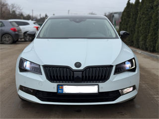 Skoda Superb foto 3