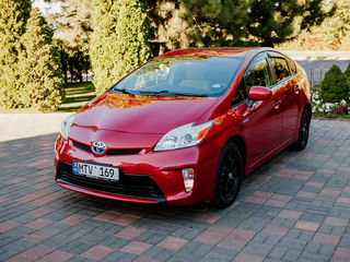 Toyota Prius Plus chirie foto 3