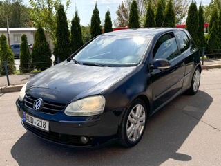 Volkswagen Golf foto 1