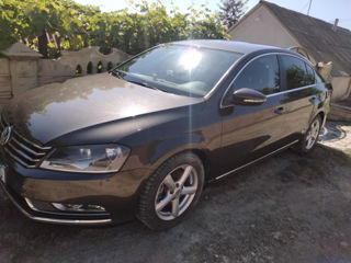 Volkswagen Passat foto 1