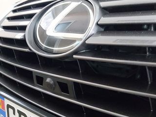 Toyota/Lexus - Камера парковки на заводской монитор! Установка доп. оборудования на авто foto 1