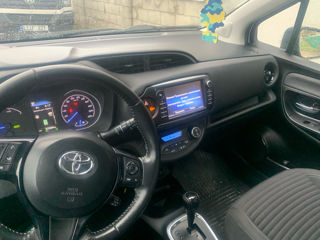 Toyota Yaris foto 4